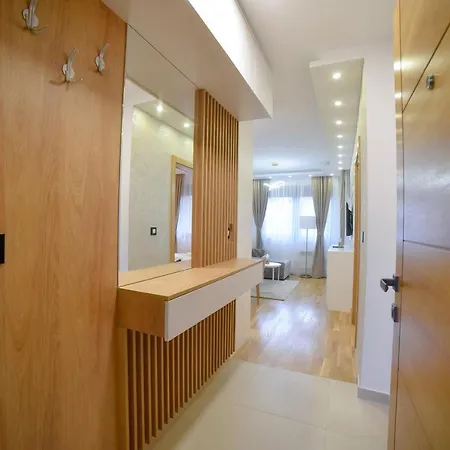 Divine Lux זלאטיבור