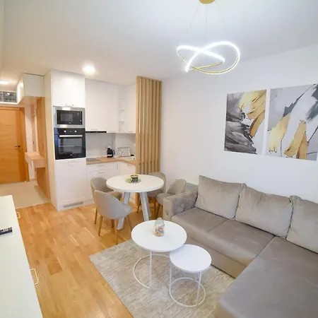 Divine Lux זלאטיבור